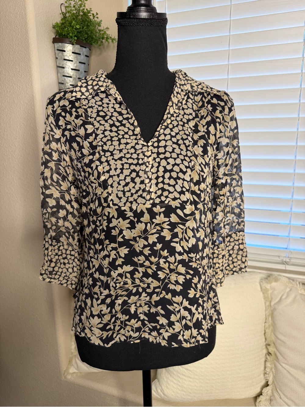 Vision Apparel Y2K 100% Silk Sheer Boho Floral Top